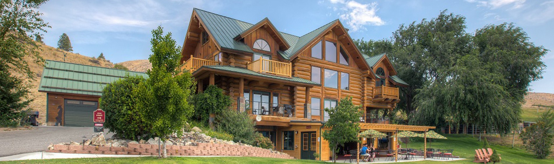 Washington Winery Sale & Log House at Lake Chelan